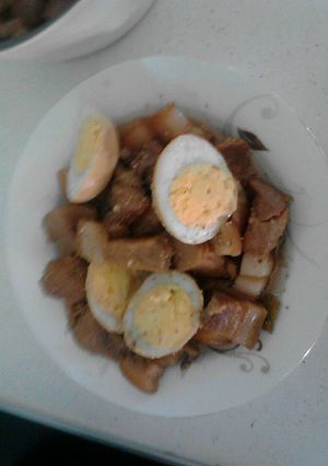 Hình của món thịt kho tàu.