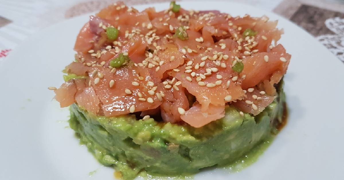 Tartar de salmón ahumado con aguacates y wasabi Receta de Inés Ramírez Cookpad