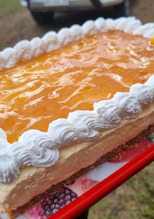 Una foto de Cheesecake De Durazno🧡