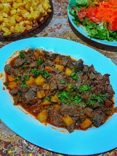 صورة لوصفة كبدة الغنم مشرملة مع بطاطا