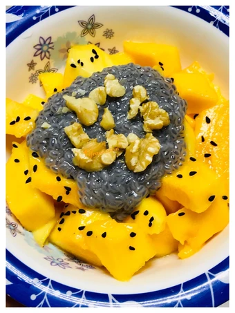 Easy Steps to Prepare Recipe Chia mango salsa that is Can Pamper Your Tongue, Delicious}