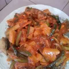 A picture of Asam manis nila.