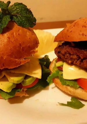 A picture of Home made Burger.
