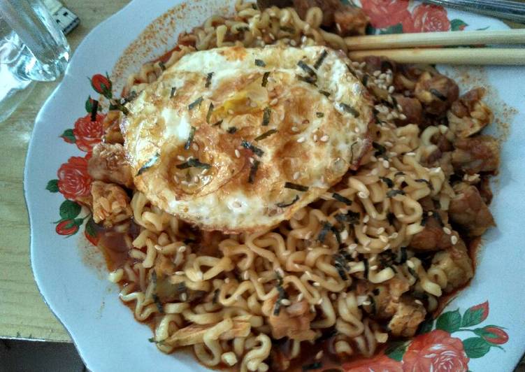 Mie Ramen Samyang (Spicy Noodles)