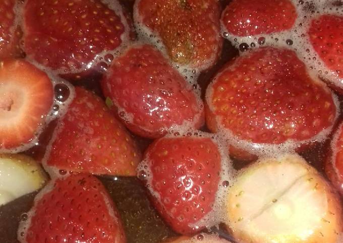 Fresas en almíbar Receta de Liliana Gómez - Cookpad