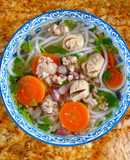 Bún thịt bằm, bò viên