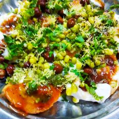 A picture of स्वादिष्ट पापड़ी चाट tasty papdi chat.