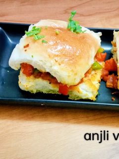 मसाला पाव (Masala pav) रेसिपी मुख्य फोटो