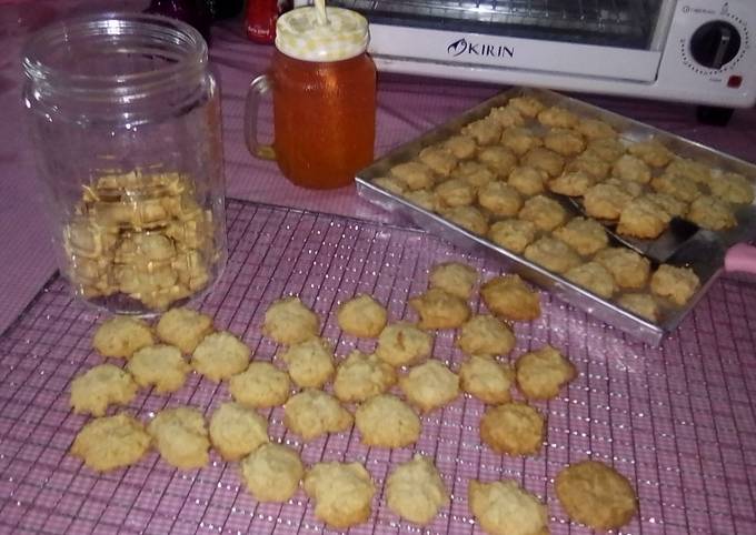 Eggless Coconut Cookies With Almond ~ Enak Gurih Renyah No Mixer