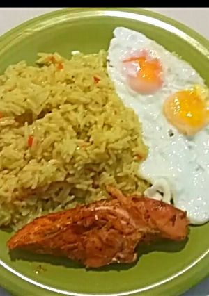 Una foto de Arroz con pollo