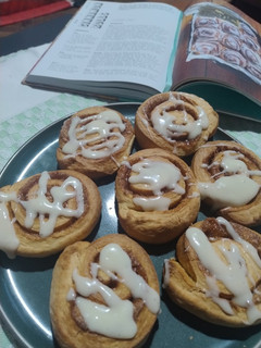 Una foto de 18/08 📅 🥮Cinnamons Rolls / Rollos De Canela 🥮