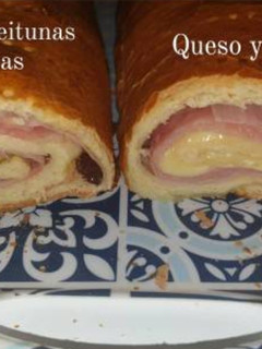 Una foto de 🧀🥓 Pan de jamón (típico) y de queso y bacon