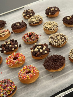 Una foto de Mini donuts en donutera bestron