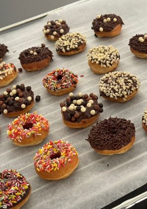 Una foto de Mini donuts en donutera bestron