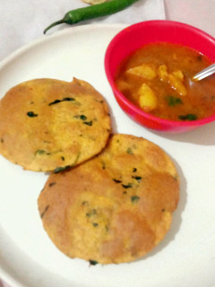 मेथी की बेसनी पूड़ी (Methi ki besani puri recipe in hindi) रेसिपी मुख्य फोटो