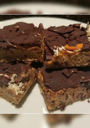 Una foto de Barra de Almendras y Dátiles (Snickers bar Almond)
