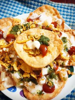 পাপড়ি চাট (papri chaat recipe in Bengali) রেসিপির প্রধান ছবি