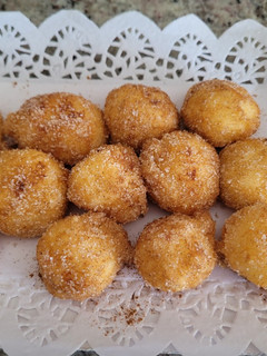 Una foto de Buñuelos de arroz con leche, apto para celíacos