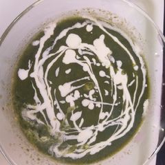 A picture of Spinach corn creamy soup.
