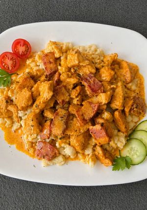Csirkemell pörkölt baconnel Fibriyás nokedlivel keto, GM recept fotója