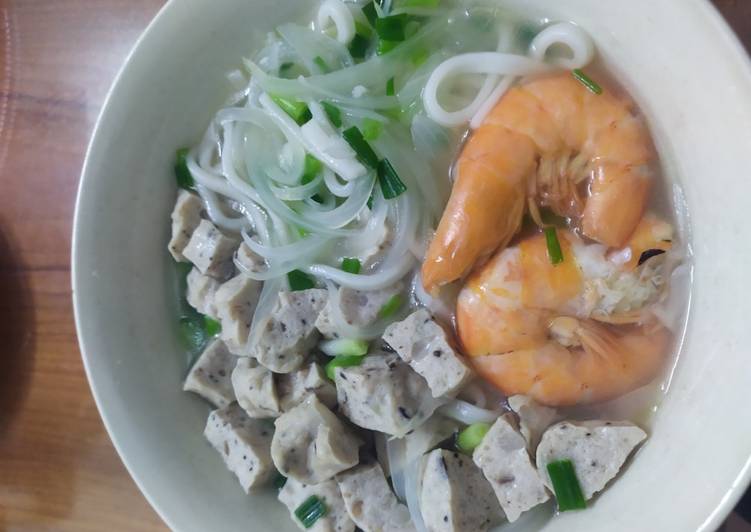 Bánh canh mộc và tôm