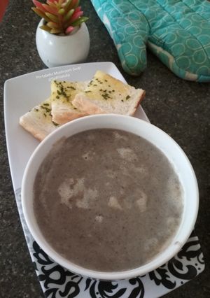 Foto resep Mushroom Cream Soup (with Portabella Mushroom)