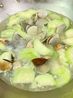 絲瓜蛤仔湯 的食譜成品照片