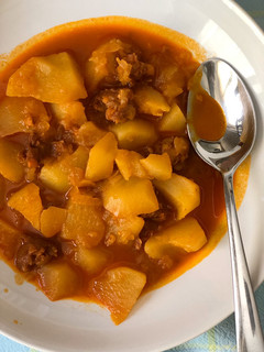 Una foto de Patatas con chorizo