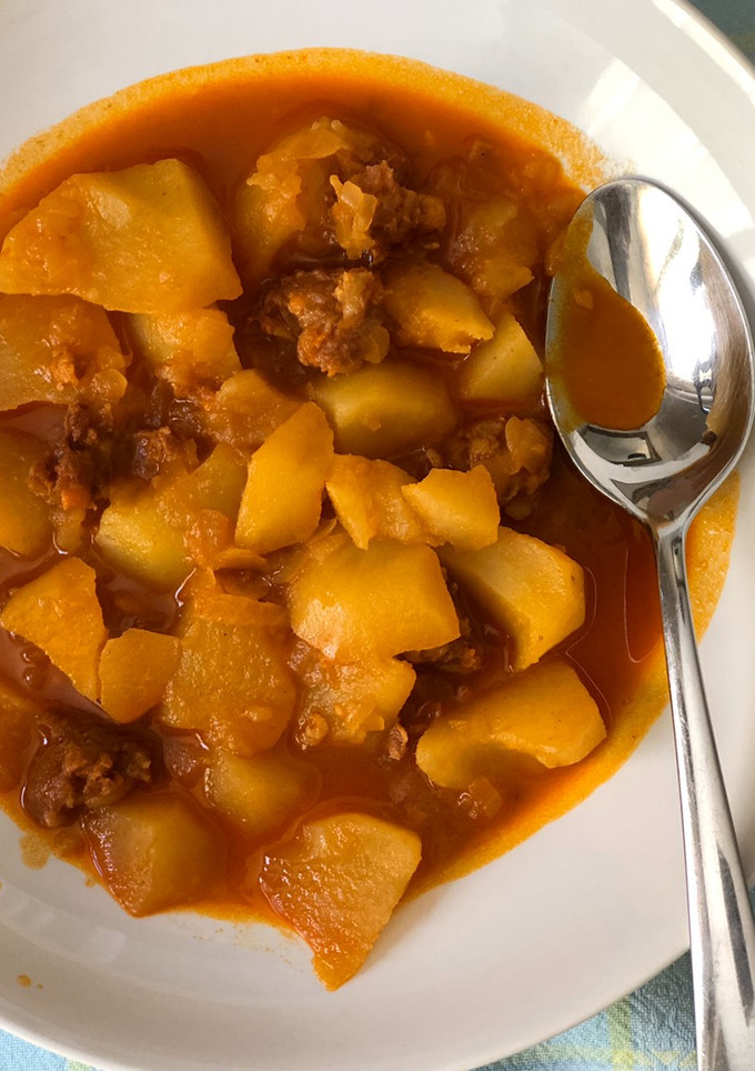 Una foto de Patatas con chorizo