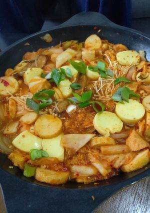 Foto resep Kimchi Jjigae ala mamatun