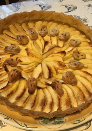 Une photo de Tarte « skull » pommes caramel (pâte brisée aux noix)