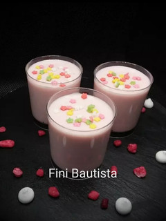 Una foto de Petit suisse de fresa