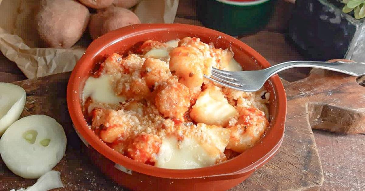 Ricetta Gnocchi Di Patate Filanti Al Tegamino Con Scamorza Affumicata Di Visciola Versilia Cookpad