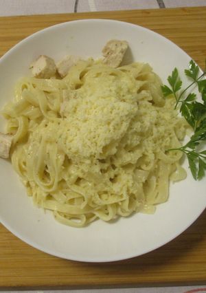 Krémes csirkés 🍗 tészta 🍝 – gyors és szaftos recept fotója