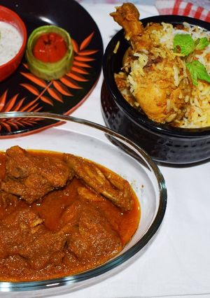 A picture of Kolkata Style Chicken Biryani.