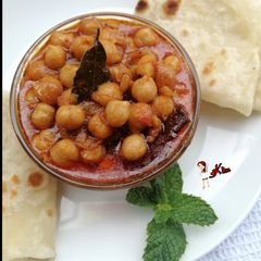 A picture of Chickpea Curry.