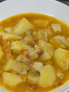 Una foto de Patatas guisadas con bacalao