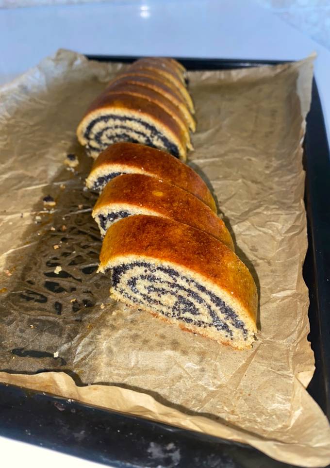 Маковий рулет