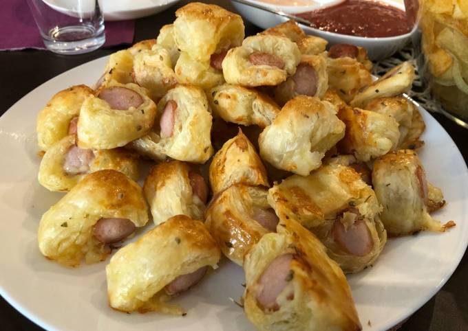 Sausages in puff pastry