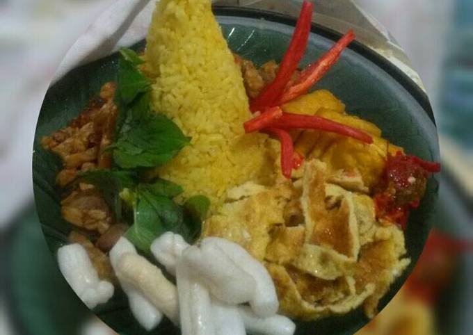 Resep: Tumpeng mini gurih lezat simple Yang Mudah