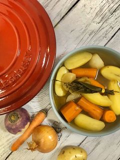 Une photo de Bouillon de légumes aux épices orientales