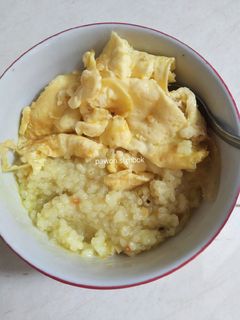 Foto resep MPASI tim sapi kuah kuning toping telur dadar 9+
