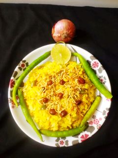कांदा पोहा (kanda poha reicpe in Hindi) रेसिपी मुख्य फोटो