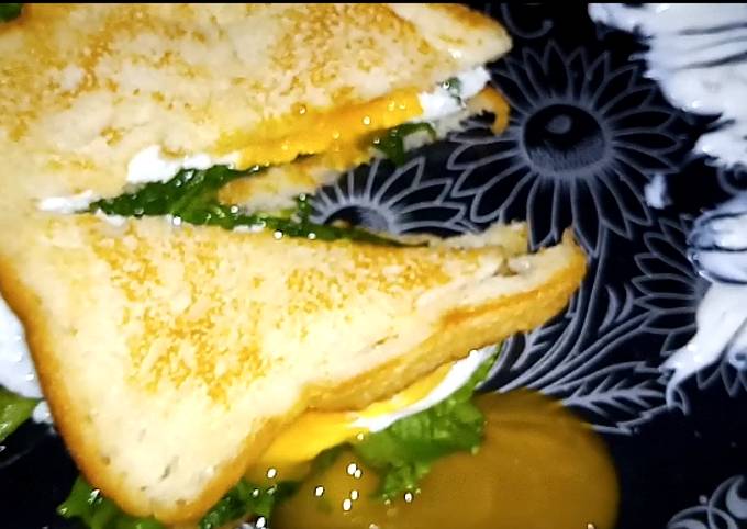 Porched Egg Sandwich