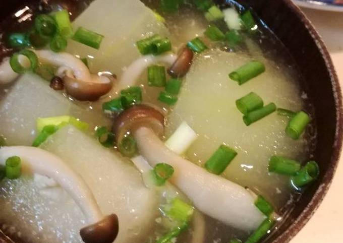 Sup Labu dan Jamur Shimeji foto resep utama
