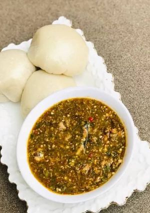 A picture of Tuwon semo miyan danyen kubewa.