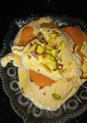 A picture of Mango Ice cream.