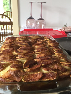 Una foto de Cazuela de pan francés con canela