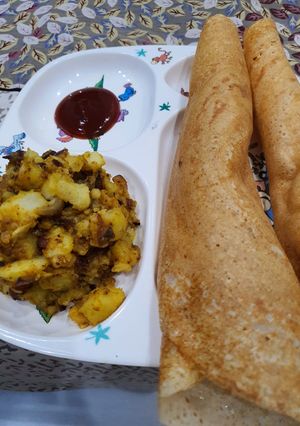 A picture of Instant Sooji Dosa.