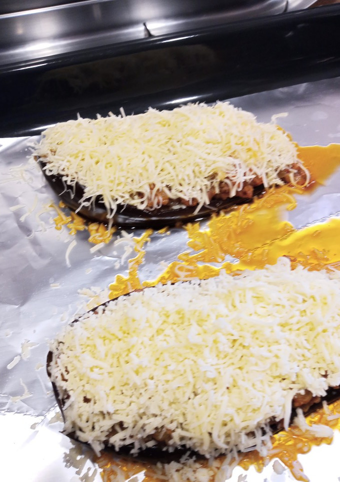 Una foto de Berenjena de rellena de carne